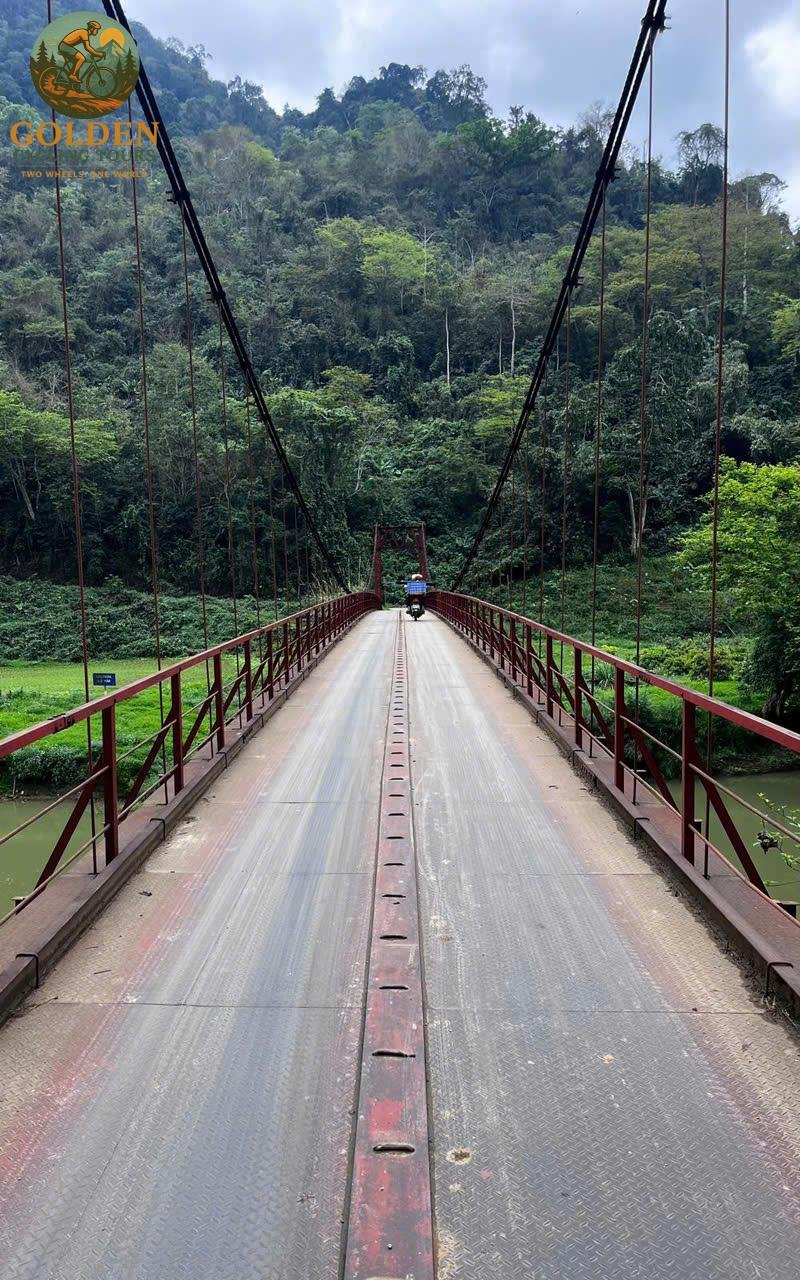 15-Day North Vietnam Cycling Tour: Hanoi, Sa Pa, Ha Giang & Ba Be